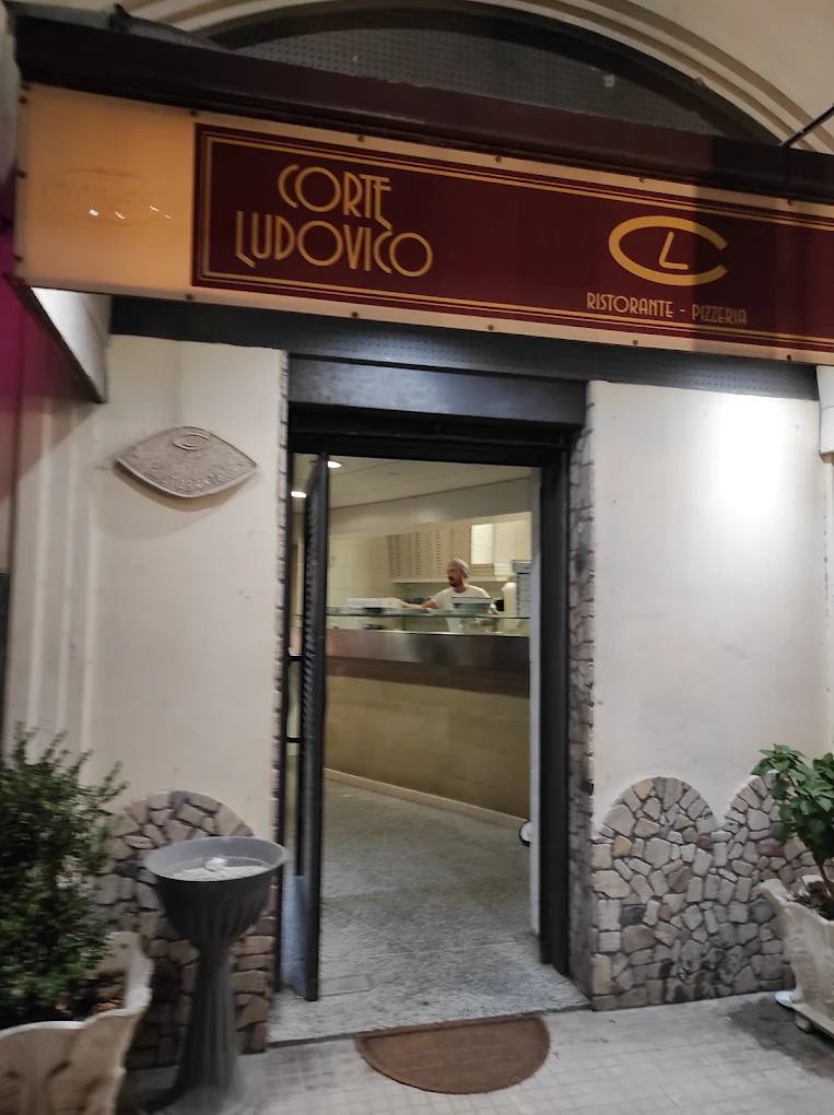 L'ingresso storico di Corte Ludovico a Lecce